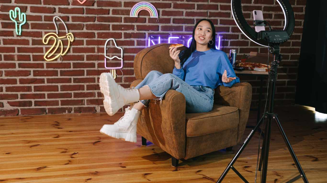 How to get your influencer license in Dubai?