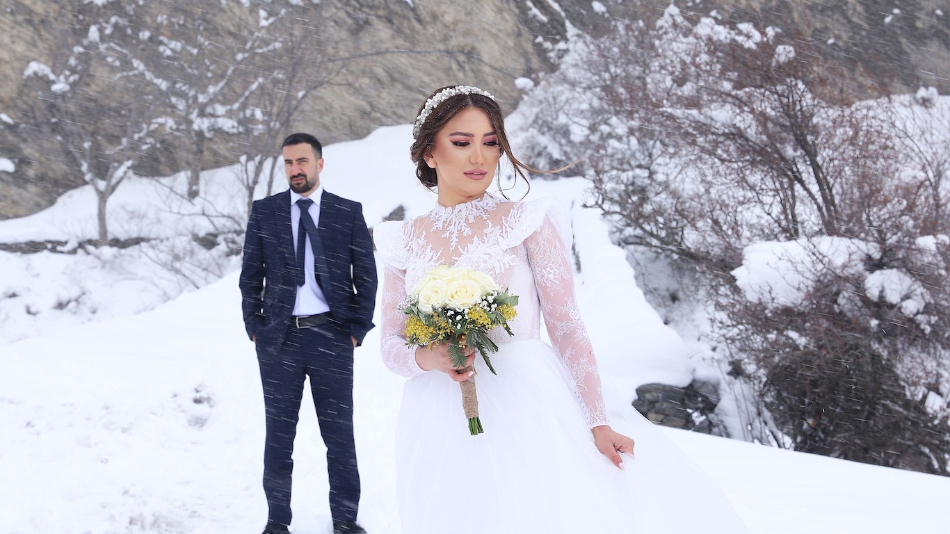 winter wedding
